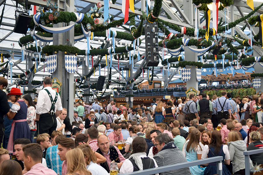 Schottenhamel Festzelt Wiesn 2015 Innenansicht