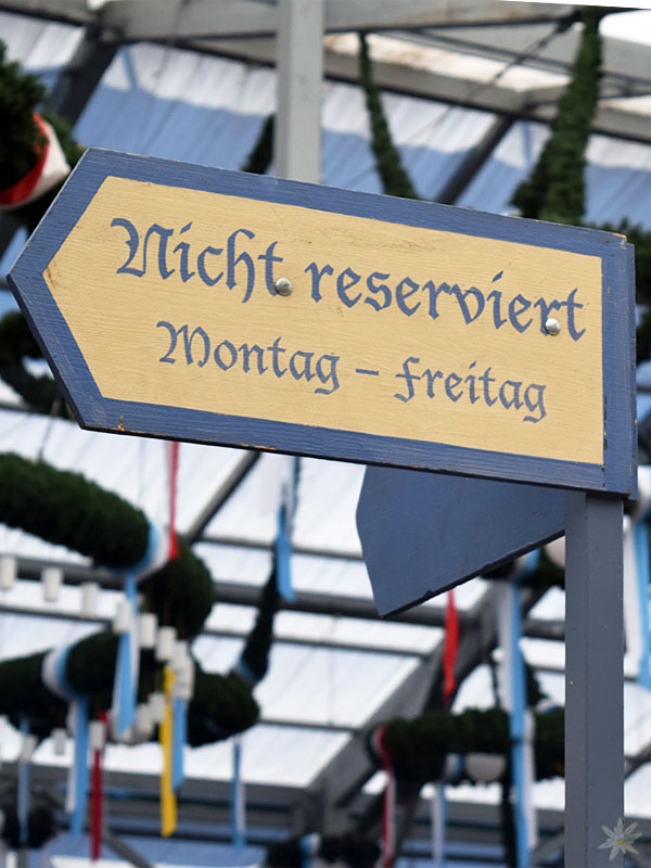 Schottenhamel Festzelt Wiesn 2015 Innenansicht